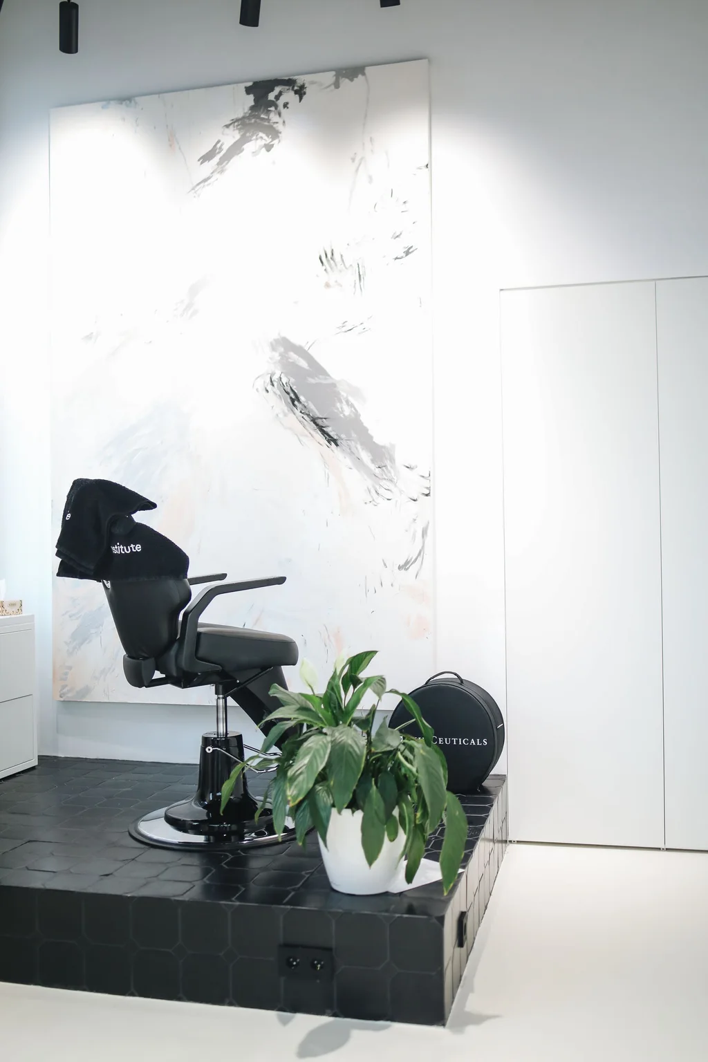 Athens Beauty Studio interior 2